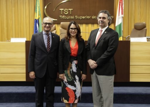 Novos dirigentes do Coleprecor tomam posse para a gestão 2019