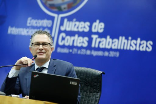 Procurador do Trabalho desconstrói mitos sobre o direito trabalhista estadunidense