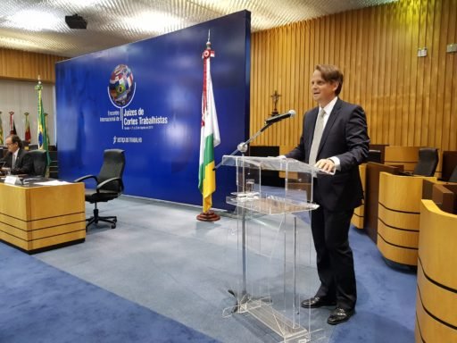 Somos defensores da existência e independência das cortes trabalhistas, diz magistrado da Alemanha