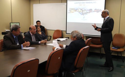 Em reunião com congressistas goianos, Coleprecor apresenta dados da JT e discute projetos em tramitação