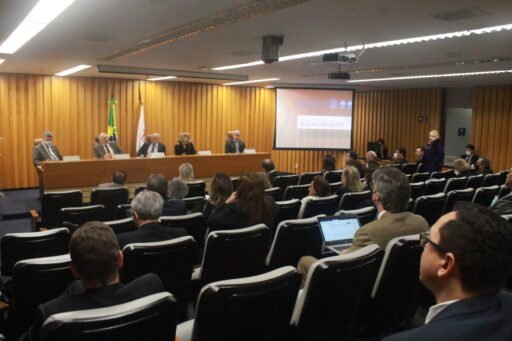 TRT12-SC apresenta projeto-piloto de equalização da carga de trabalho