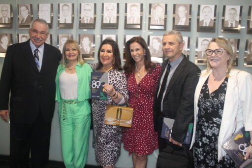 Membros do Coleprecor prestigiam aposição de retrato do ministro Aloysio e lançamento de livro sobre participação feminina na JT