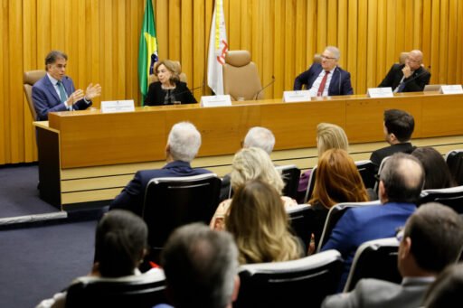 Ministra Dora Maria e ministro Vieira de Mello participam da abertura da 6ª reunião do Coleprecor