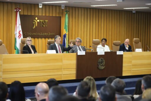 Coleprecor debate segurança jurídica e redução da litigiosidade em primeira reunião de 2025