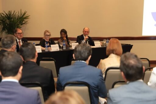 Novos presidentes e corregedores eleitos dos TRTs participam da 9ª reunião do Coleprecor