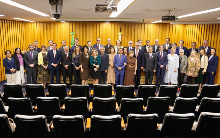 Coleprecor elege novas comissões temáticas para o biênio 2025/2026