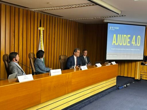 TRT-SP apresenta projeto Ajude 4.0 para equalização da carga de trabalho na JT