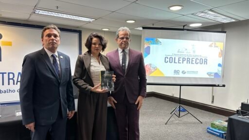 Coleprecor reflete sobre comunicação, memória e vida institucional a partir do livro “Palavras do Presidente”, de Valdir Florindo
